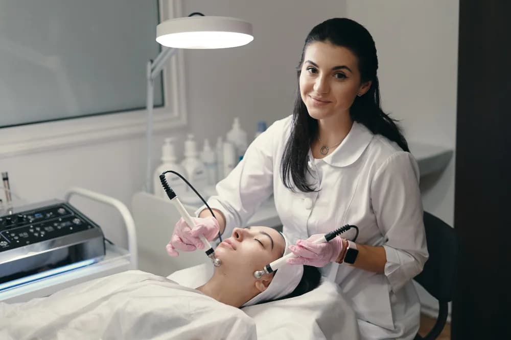 علاجات الليزر المتقدمة